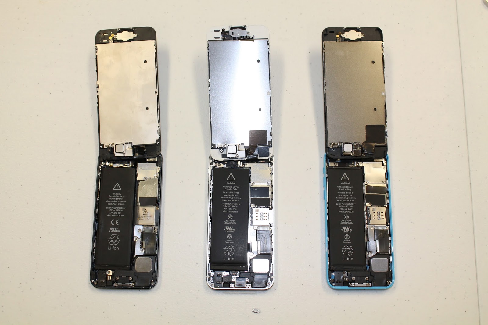 iPhone5s-5c-teardown-04