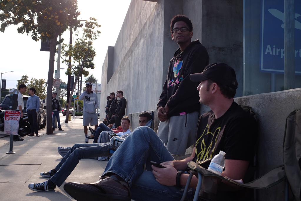 Customers wait in line outside Maxfield in Los Angeles (via CNET)