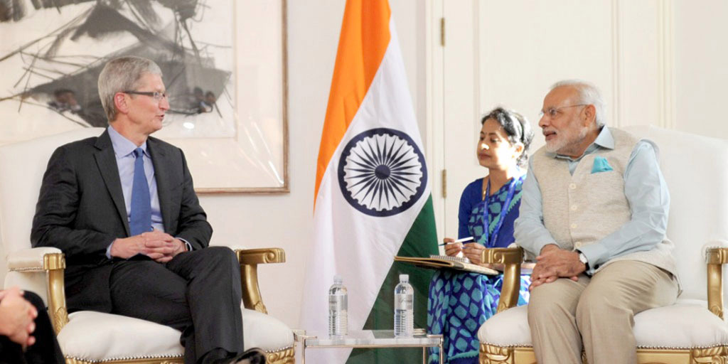 Tim Cook and Prime Minister Modi at their previous meeting in Silicon Valley