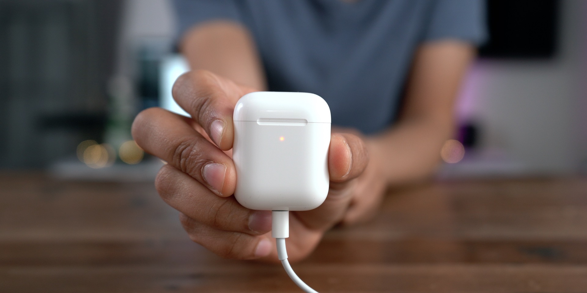 AirPods 2 Wired Charging
