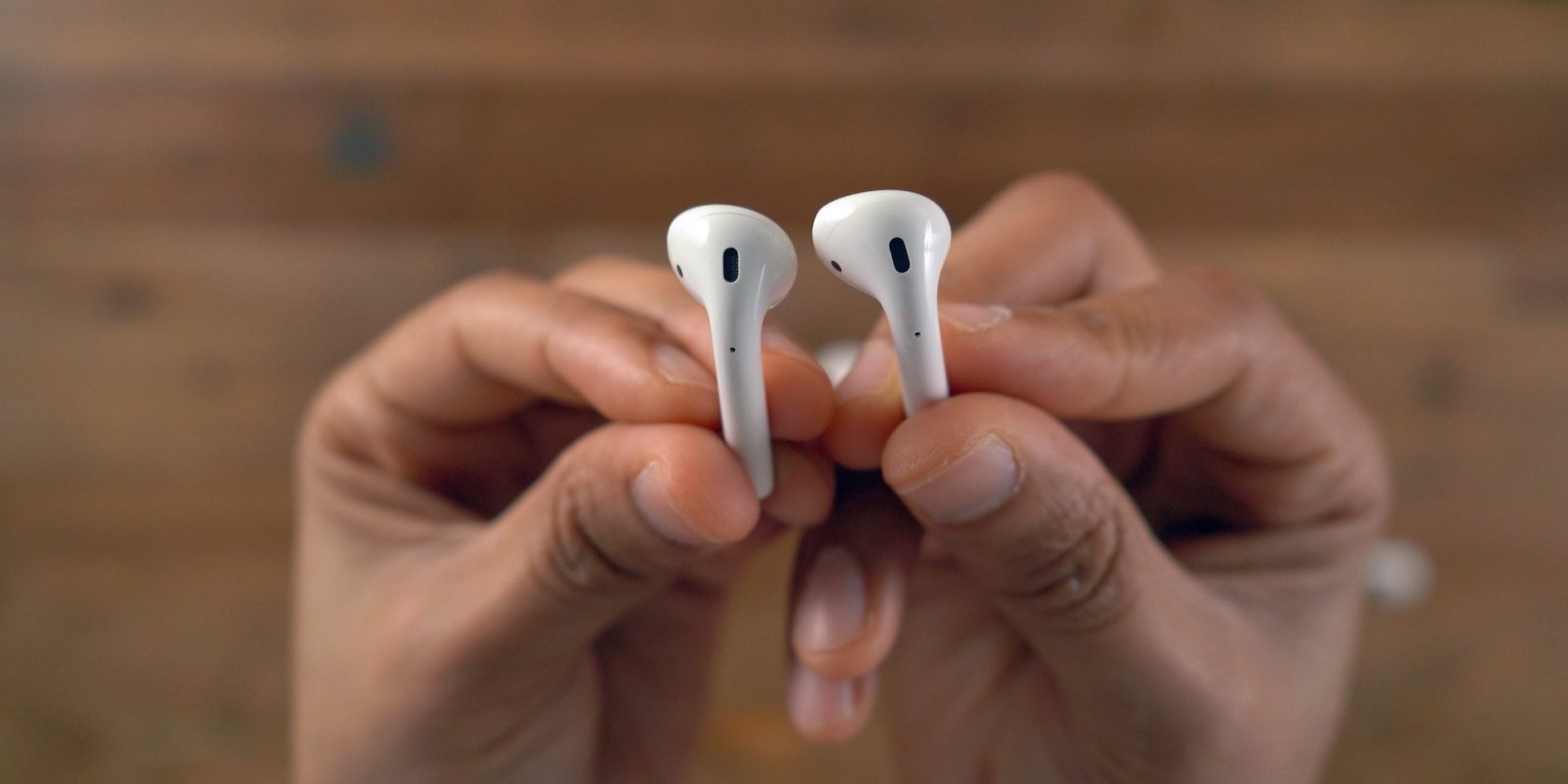AirPods earbuds up close Airpods 1 vs 2