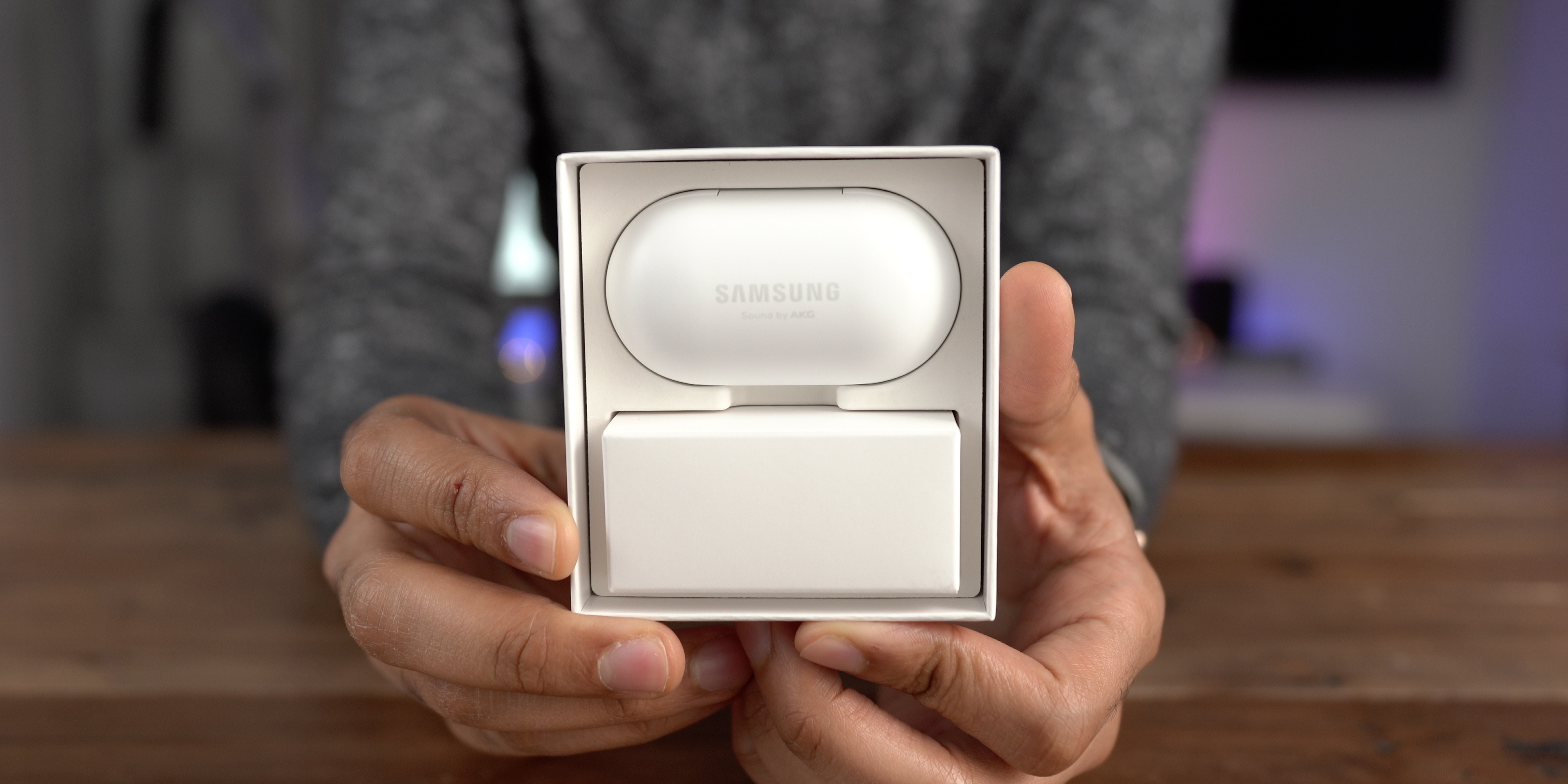 Samsung Galaxy Buds Unboxed