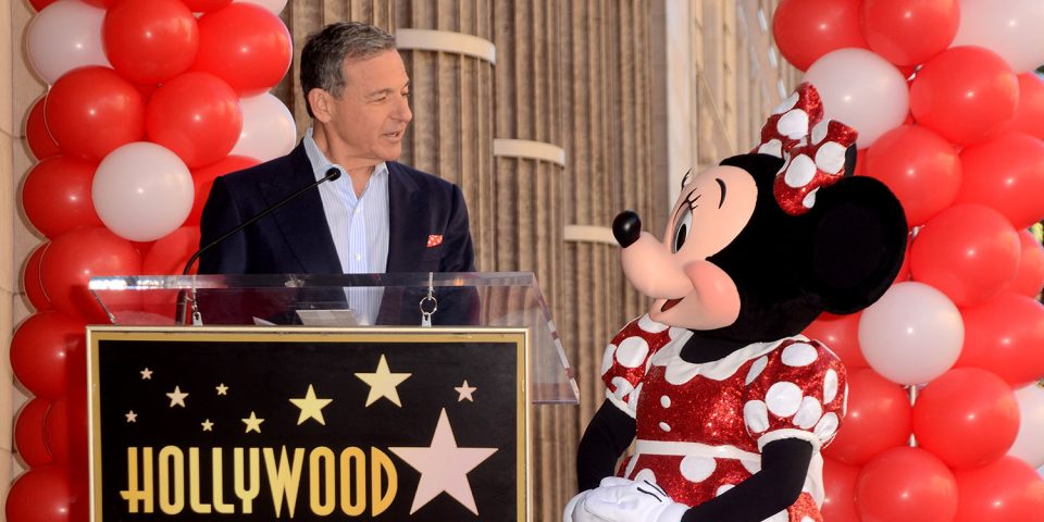 Disney CEO Bob Iger expects to keep Apple seat on Apple board