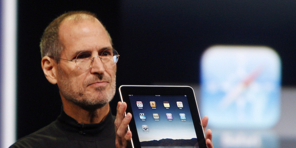 Steve Jobs introduces iPad