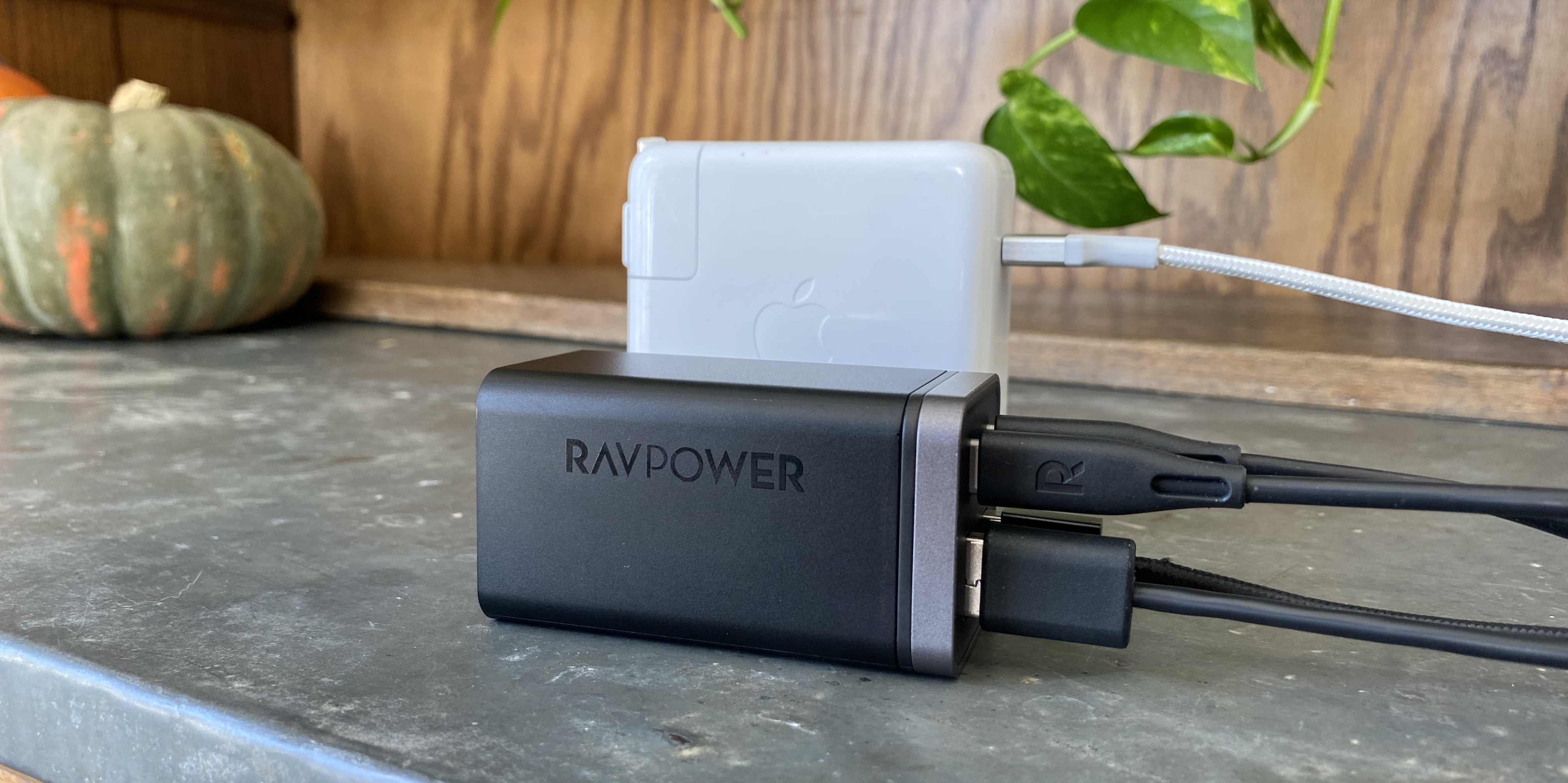 Best multi-device chargers for families with iPhone, iPad –RavPower 65W USB-C Charging Station
