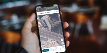 What3Words app with Apple Maps