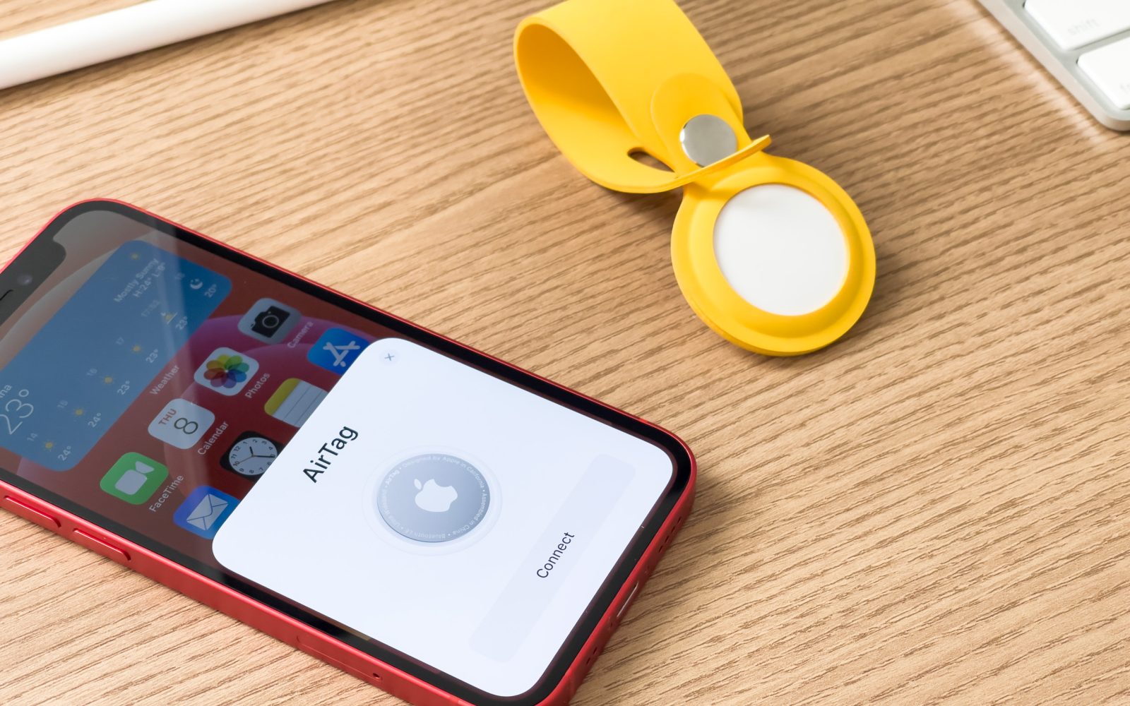 Apple AirTag | Bluetooth accessories
