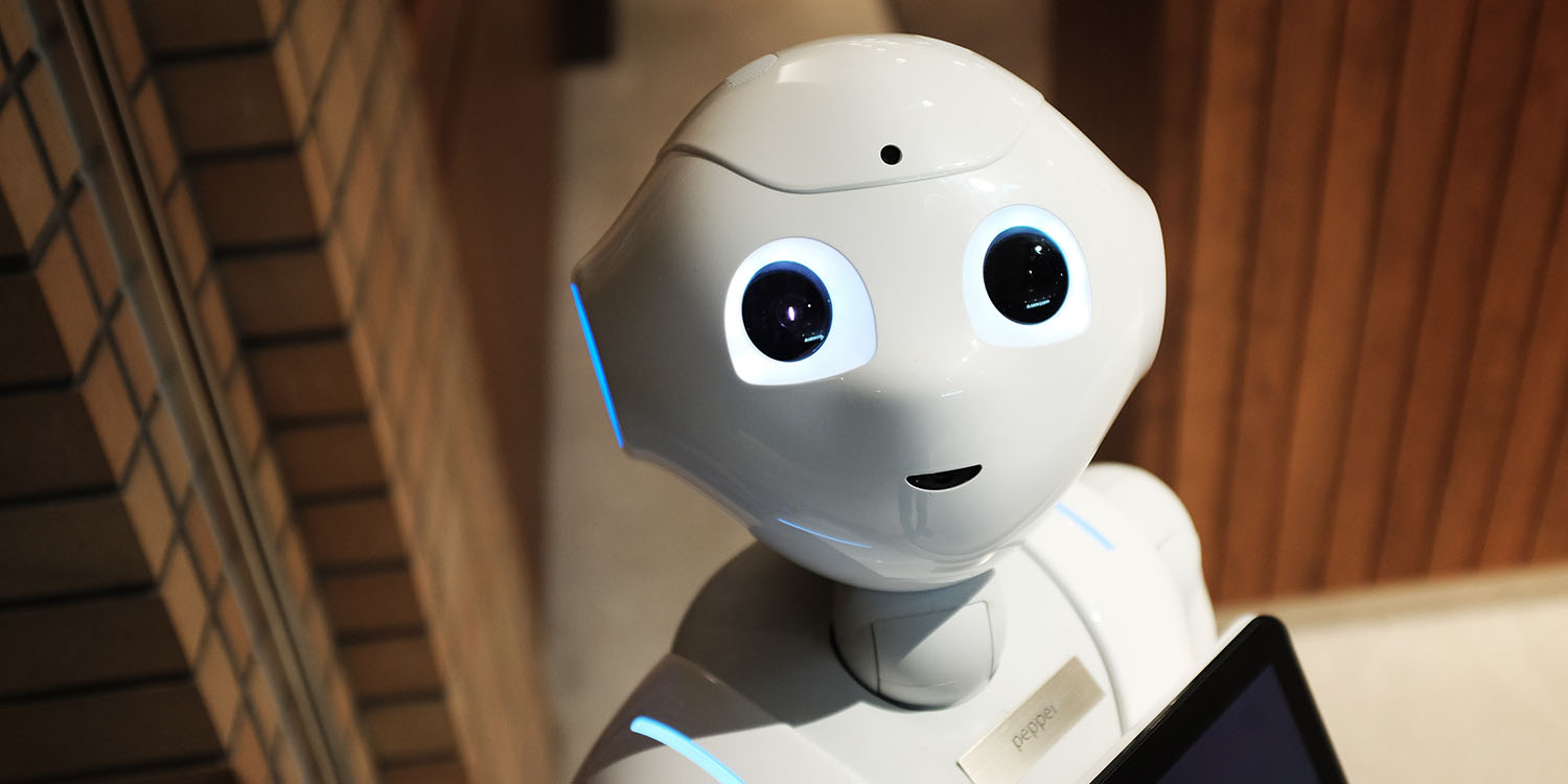 Apple GPT won't be a customer tool anytime soon | Cute robot image