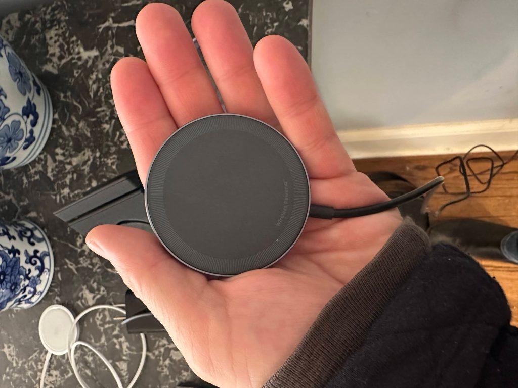 Anker MagGo Magnetic Wireless Charger